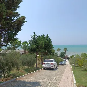 Plazhi Gjeneralit - Small - - - - Holiday park